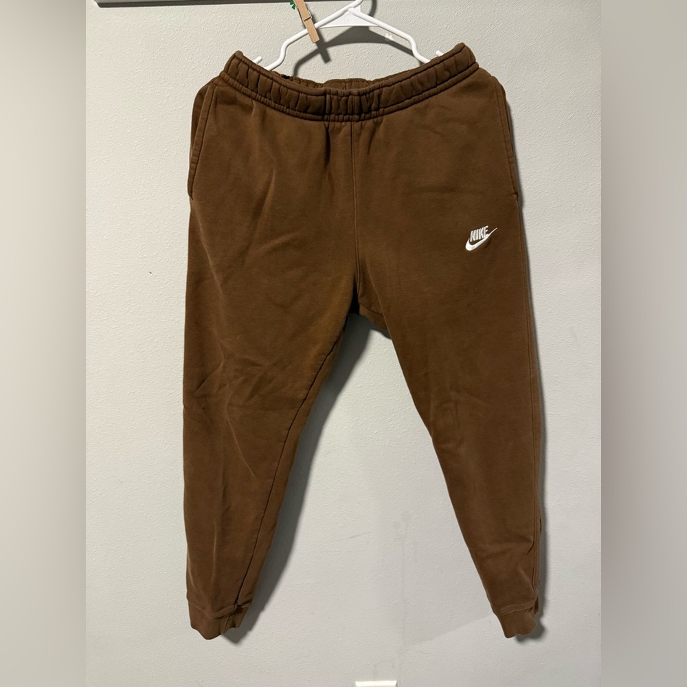 Nike Men’s Chocolate Brown Sweatpants